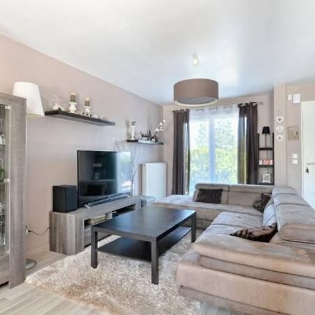 Maison 120 M² A Vigy Экстерьер фото