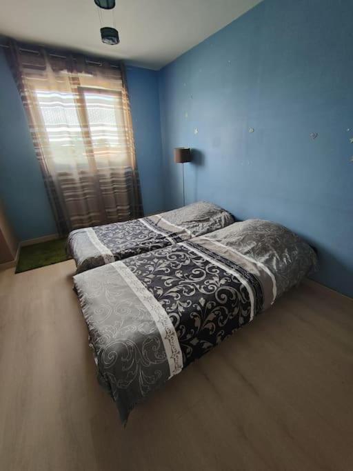 Maison 120 M² A Vigy Экстерьер фото