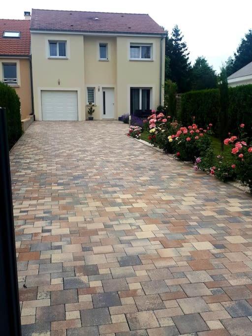 Maison 120 M² A Vigy Экстерьер фото
